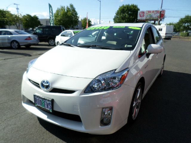 2011 Toyota Prius IV 4dr Sdn 750li Xdrive AWD Sedan