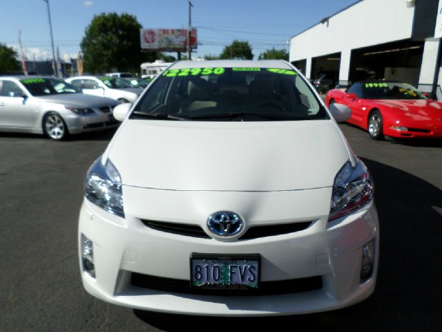 2011 Toyota Prius IV 4dr Sdn 750li Xdrive AWD Sedan
