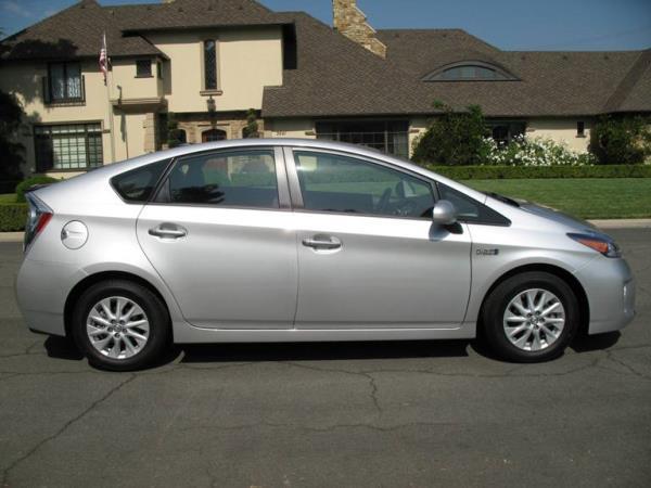 2013 Toyota Prius Plug-in Unknown