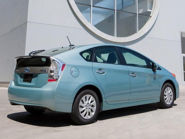 2013 Toyota Prius Plug-in Slt-2