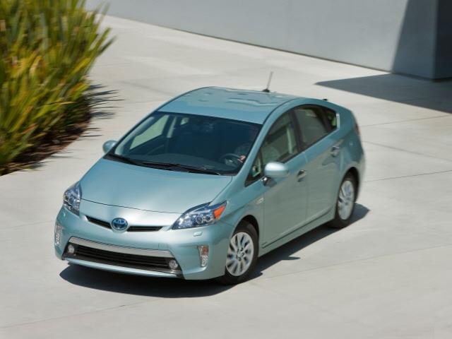 2013 Toyota Prius Plug-in Slt-2