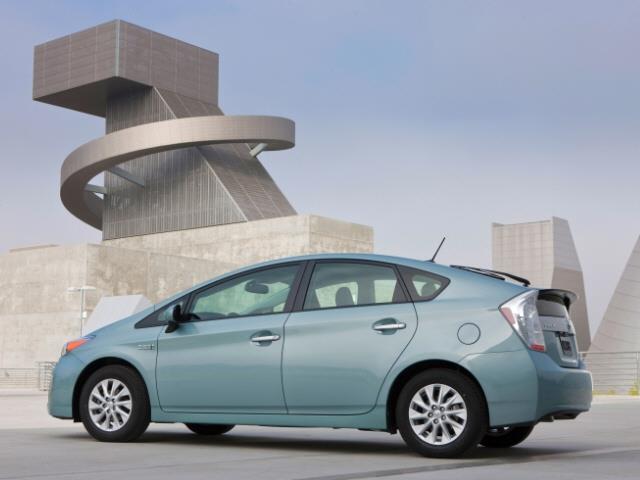 2013 Toyota Prius Plug-in Slt-2