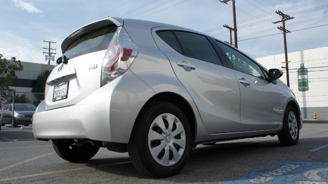 2013 Toyota Prius c G 15