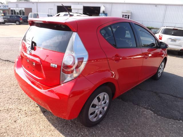 2013 Toyota Prius c Unknown