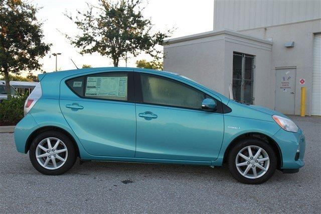 2013 Toyota Prius c G 15