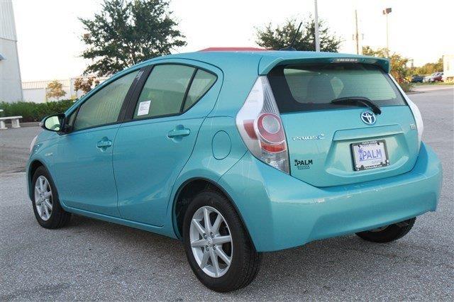 2013 Toyota Prius c G 15
