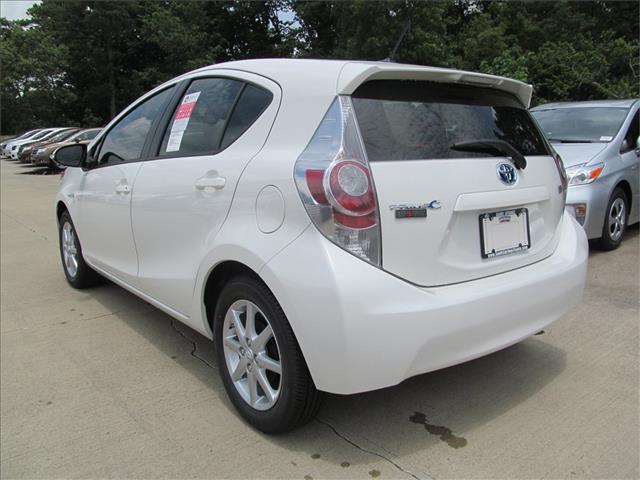 2013 Toyota Prius c 2500 SLT Laramie
