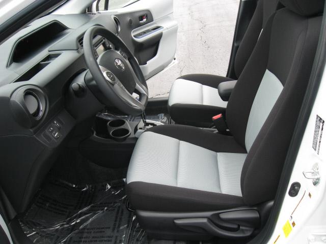 2013 Toyota Prius c G 15