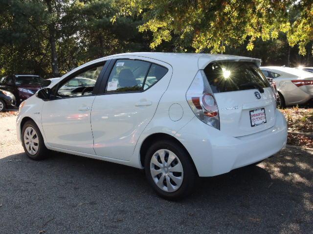 2013 Toyota Prius c G 15