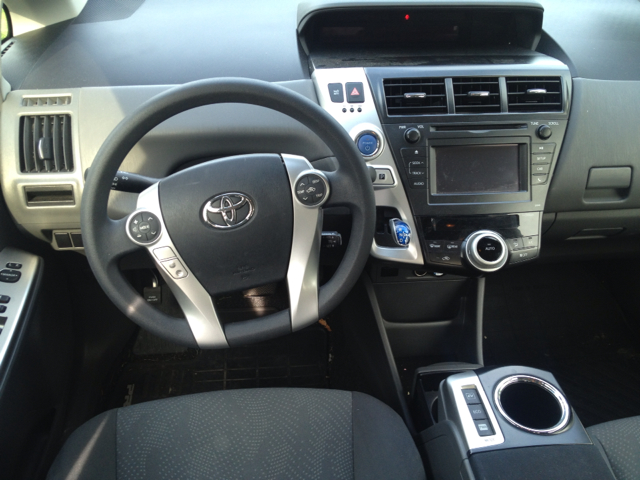2012 Toyota Prius v Base 3000 DOWN WE Finance
