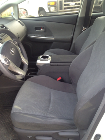 2012 Toyota Prius v Base 3000 DOWN WE Finance