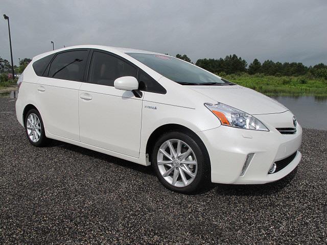 2012 Toyota Prius v Base 3000 DOWN WE Finance