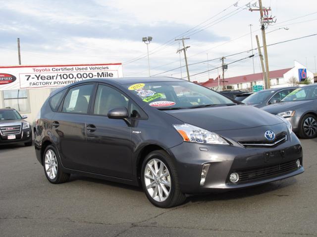 2012 Toyota Prius v Base 3000 DOWN WE Finance