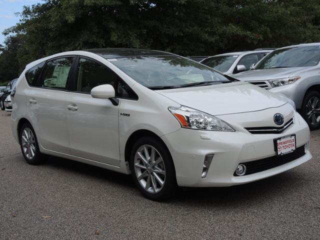 2014 Toyota Prius v Base 3000 DOWN WE Finance