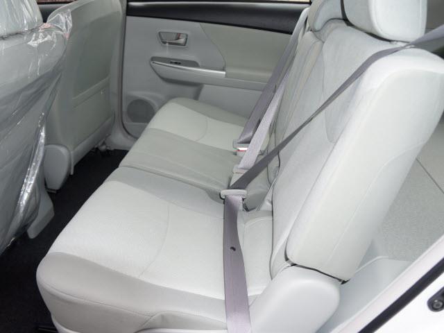 2014 Toyota Prius v Base 3000 DOWN WE Finance