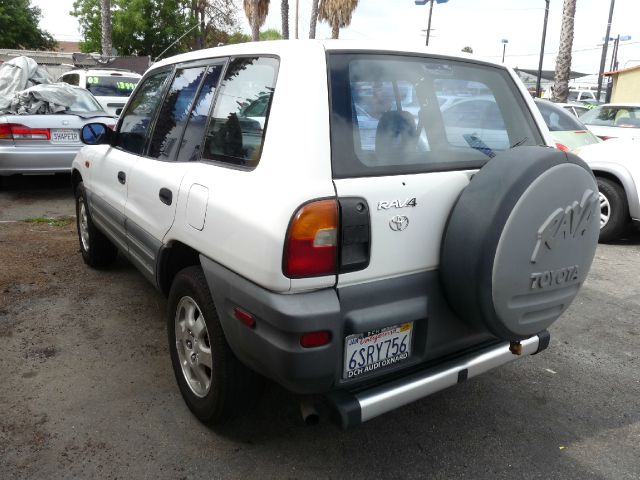 1997 Toyota RAV4 2WD Ext Cab Manual
