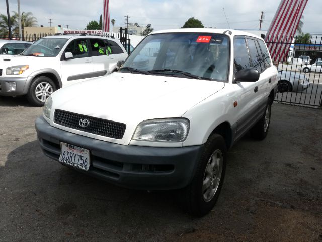 1997 Toyota RAV4 2WD Ext Cab Manual