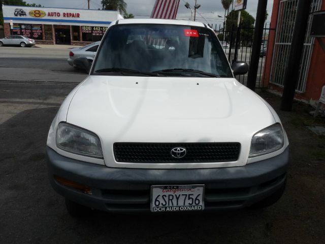 1997 Toyota RAV4 2WD Ext Cab Manual