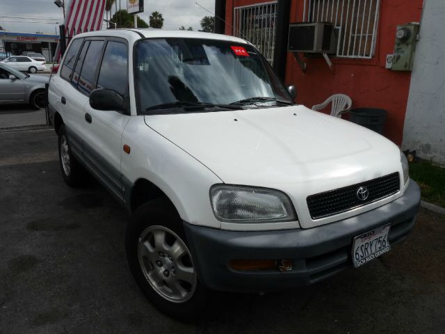 1997 Toyota RAV4 2WD Ext Cab Manual