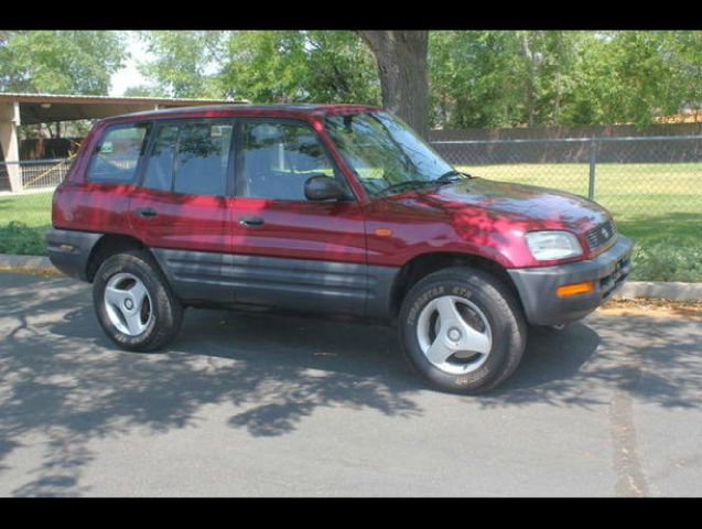 1997 Toyota RAV4 Volante S