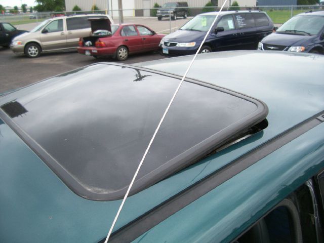 1997 Toyota RAV4 Volante S