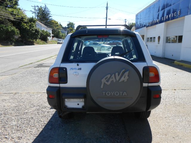 1997 Toyota RAV4 Volante S