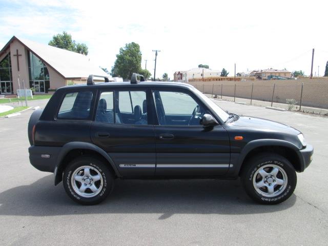1997 Toyota RAV4 S 2WD SUV
