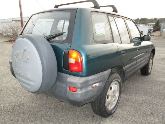 1997 Toyota RAV4 Volante S