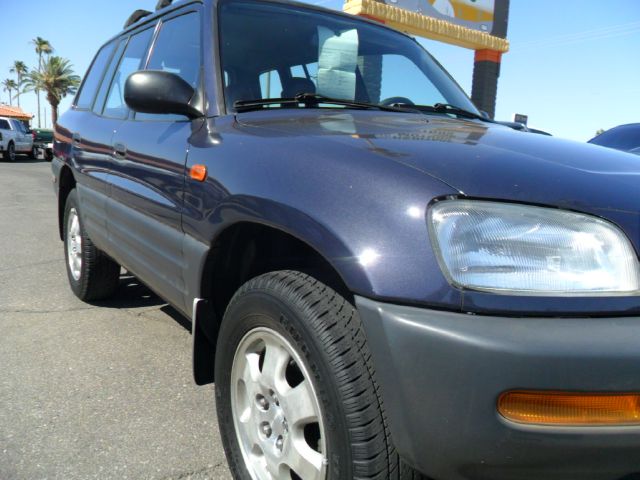 1997 Toyota RAV4 Volante S