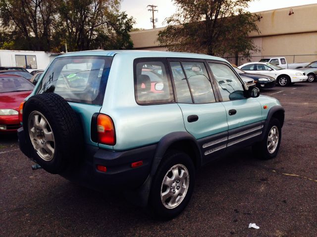 1997 Toyota RAV4 Volante S