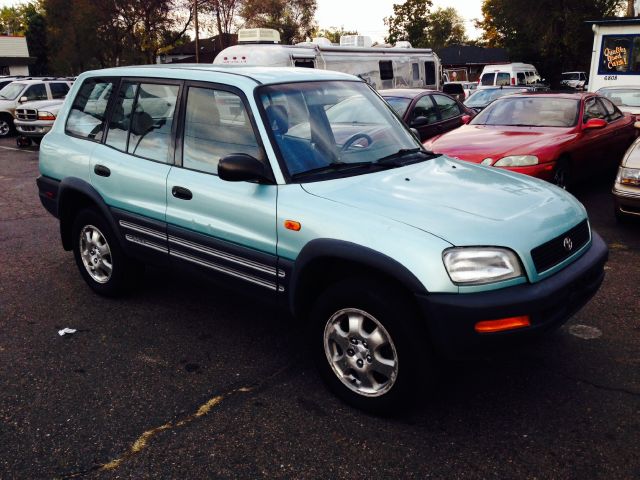 1997 Toyota RAV4 Volante S