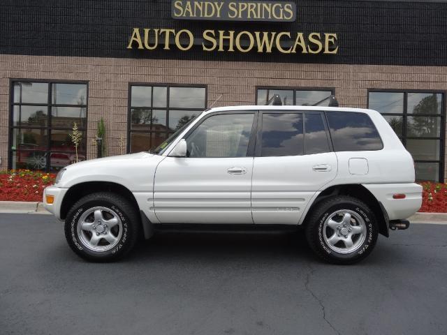 1999 Toyota RAV4 4dr Sdn XLE V6 Auto
