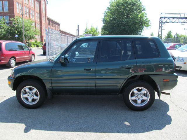 1999 Toyota RAV4 Volante S