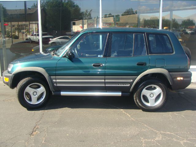 1999 Toyota RAV4 Volante S