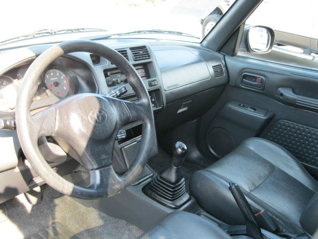 1999 Toyota RAV4 Volante S