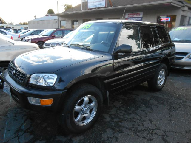 1999 Toyota RAV4 Volante S