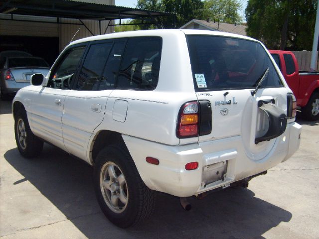 1999 Toyota RAV4 Volante S