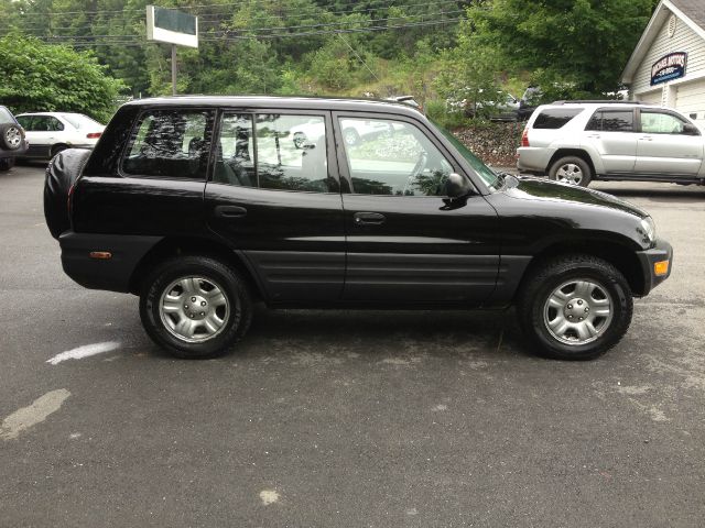 1999 Toyota RAV4 Volante S