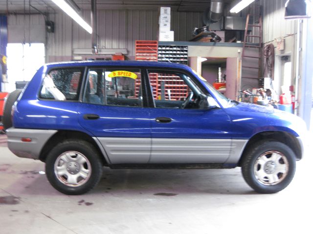 2000 Toyota RAV4 Volante S