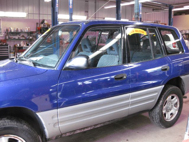 2000 Toyota RAV4 Volante S