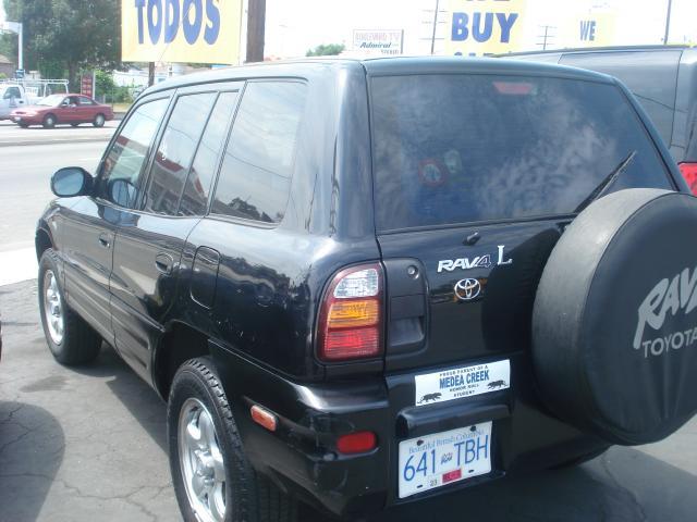 2000 Toyota RAV4 Unknown