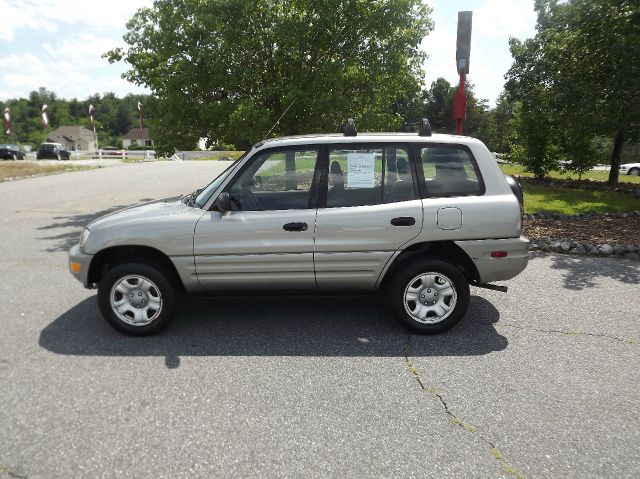 2000 Toyota RAV4 Unknown