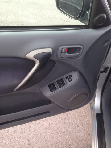 2001 Toyota RAV4 Ram 3500 Diesel 2-WD