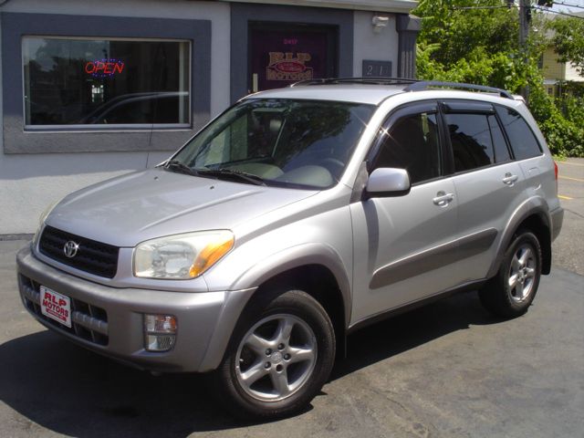 2001 Toyota RAV4 Ram 3500 Diesel 2-WD