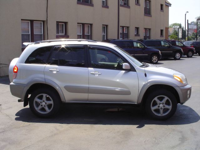 2001 Toyota RAV4 Ram 3500 Diesel 2-WD