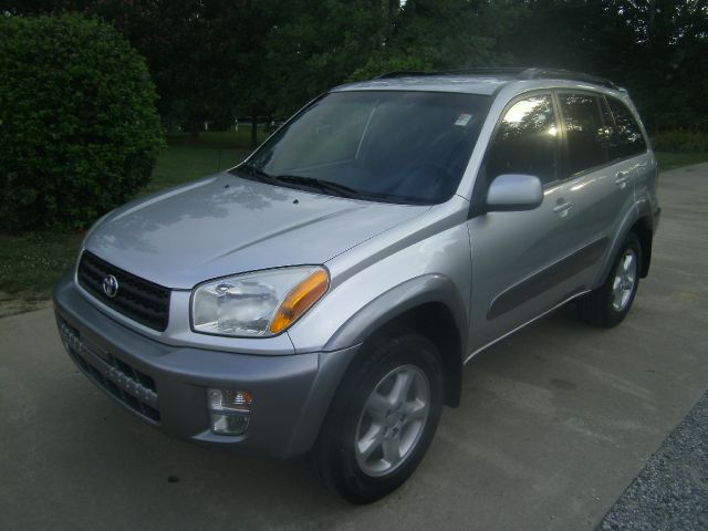 2001 Toyota RAV4 Ram 3500 Diesel 2-WD