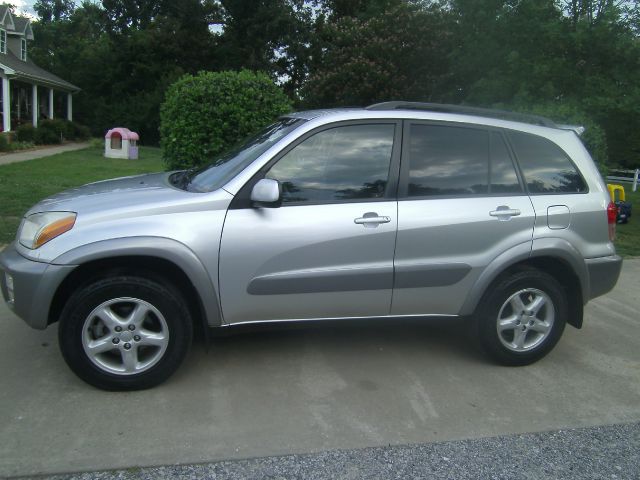 2001 Toyota RAV4 Ram 3500 Diesel 2-WD