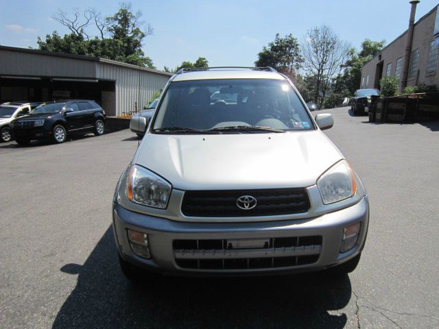 2001 Toyota RAV4 Ram 3500 Diesel 2-WD
