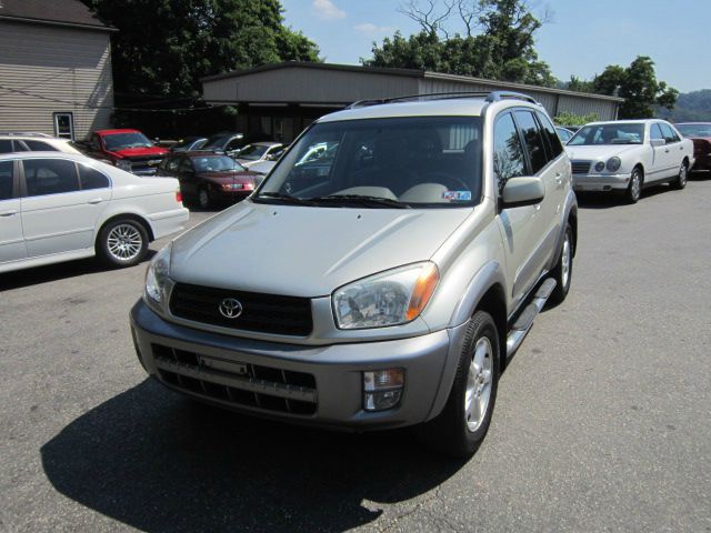 2001 Toyota RAV4 Ram 3500 Diesel 2-WD