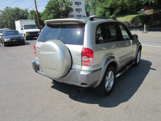 2001 Toyota RAV4 Ram 3500 Diesel 2-WD